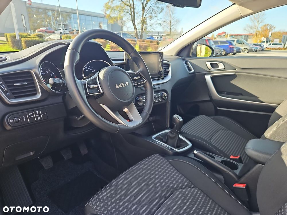 Kia Ceed 1.5 T-GDI M - 9