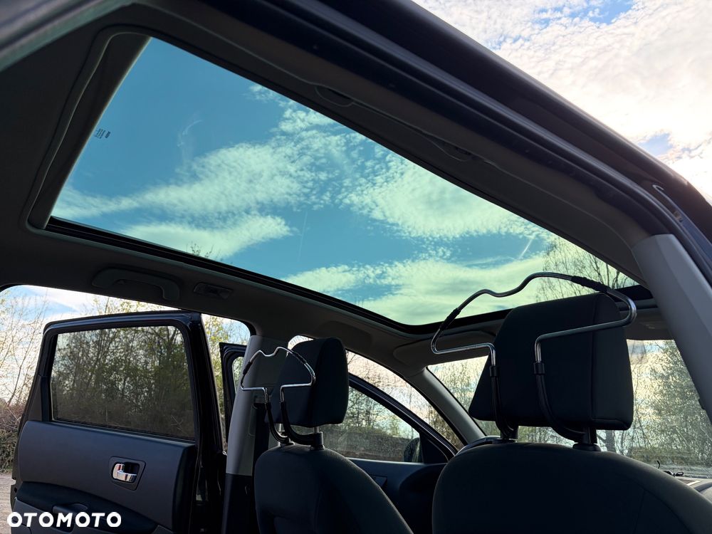 Nissan Qashqai+2 - 17