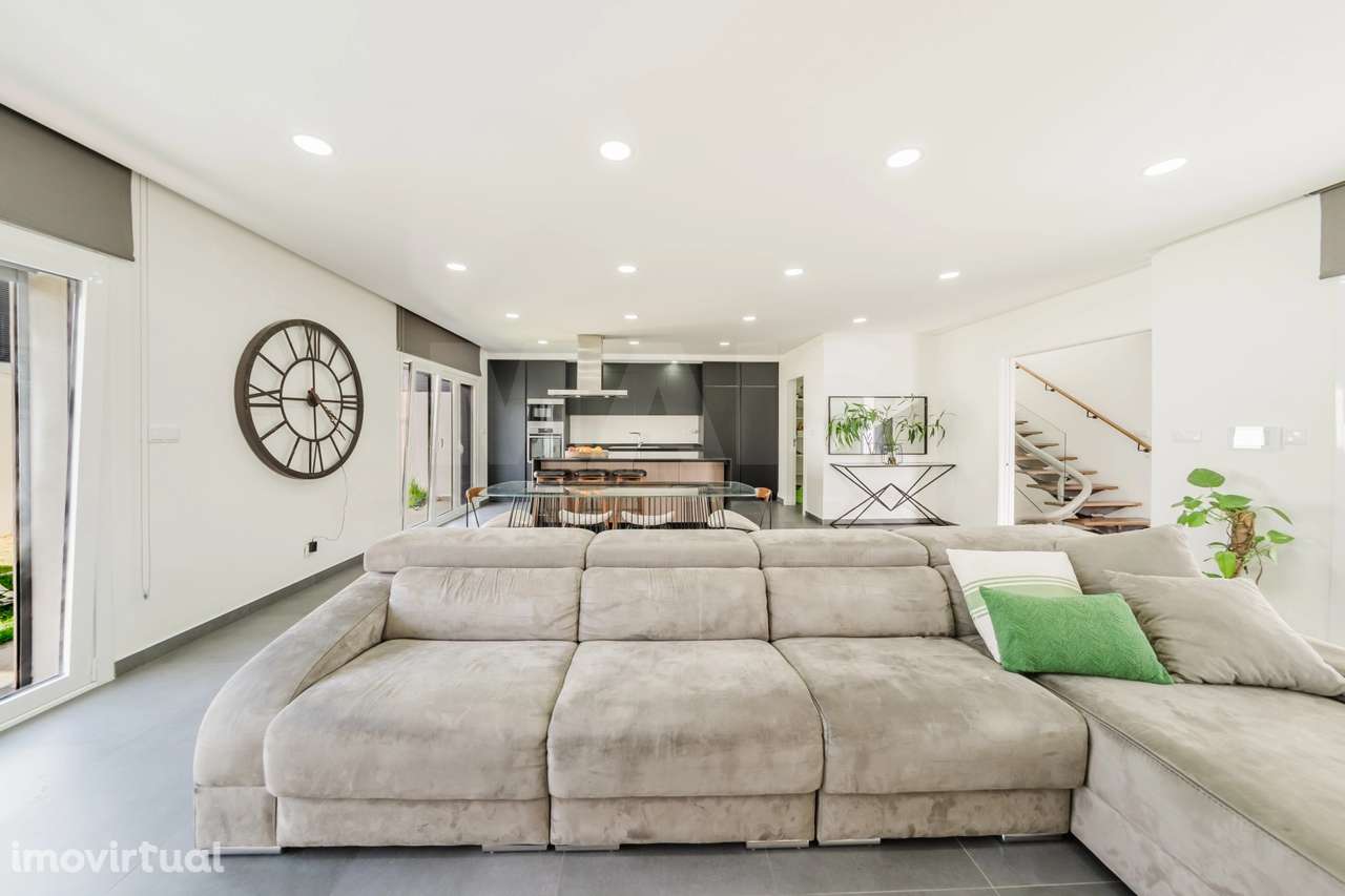 Moradia nova V4 em São João Da Talha - Grande imagem: 3/35