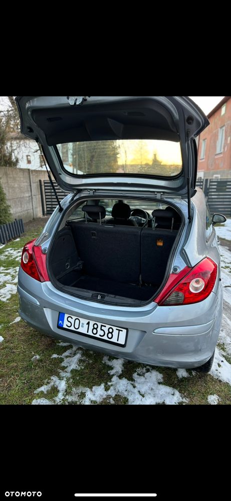 Opel Corsa 1.2 16V Enjoy - 4