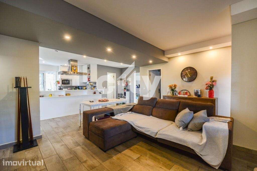 MORADIA T2 REMODELADA EM TERRENO 10.640m2 em ALMARGEM DO BISPO - Grande imagem: 5/34