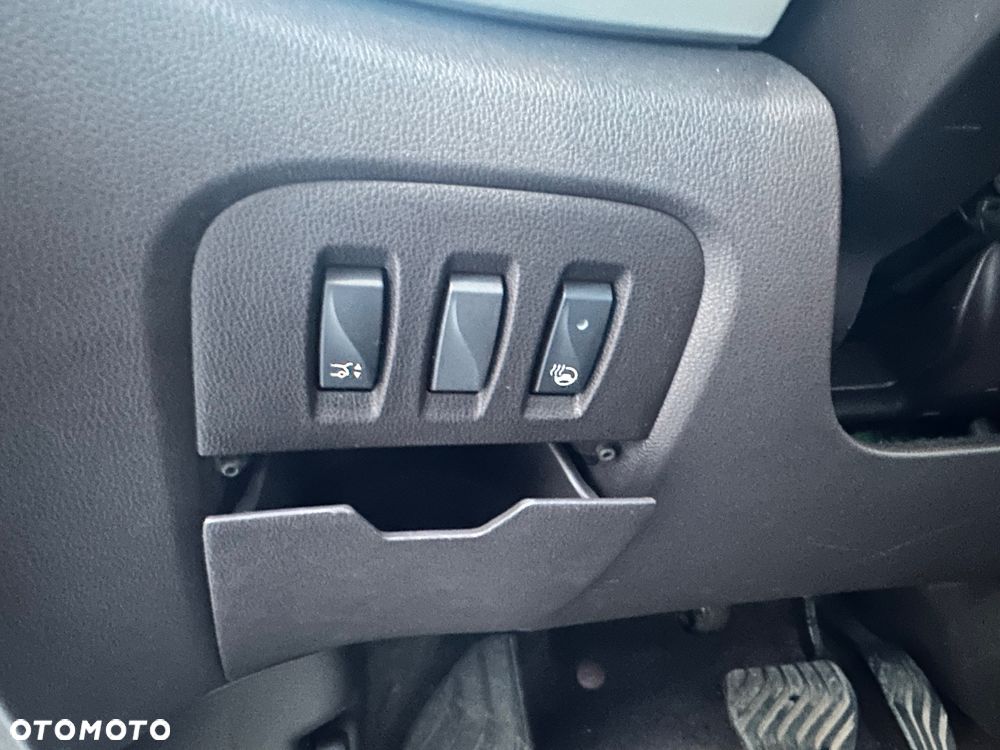 Renault Espace 1.6 dCi Energy Initiale Paris EDC - 4