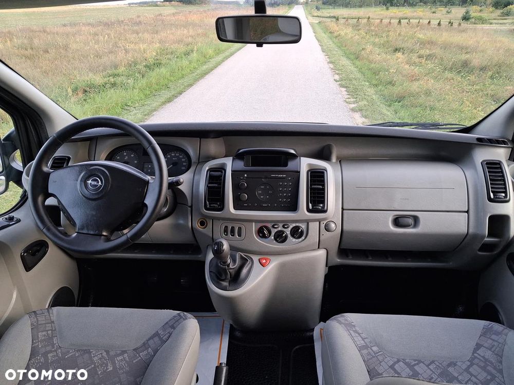 Opel Vivaro - 22
