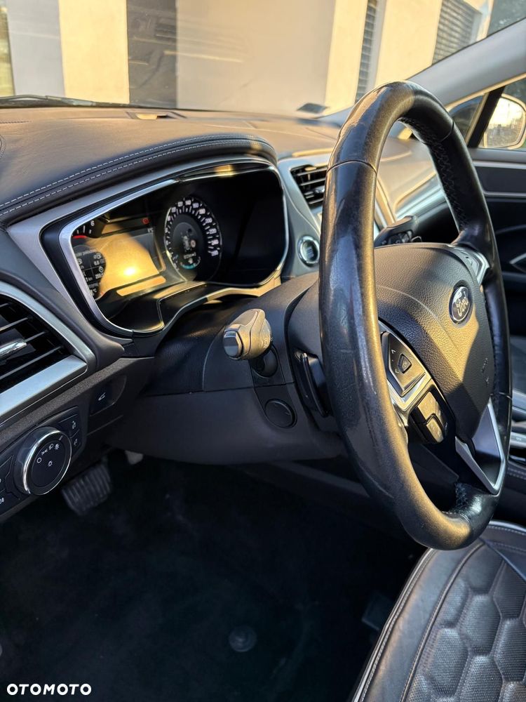 Ford Mondeo Vignale 2.0 TDCi PowerShift - 11