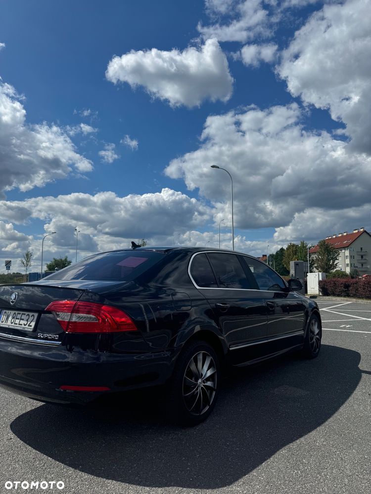 Skoda Superb 2.0 TDI Ambition Outdoor DSG - 5
