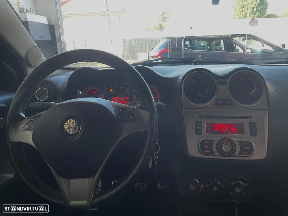 Alfa Romeo MiTo 1.3 JTD Distinctive - 10