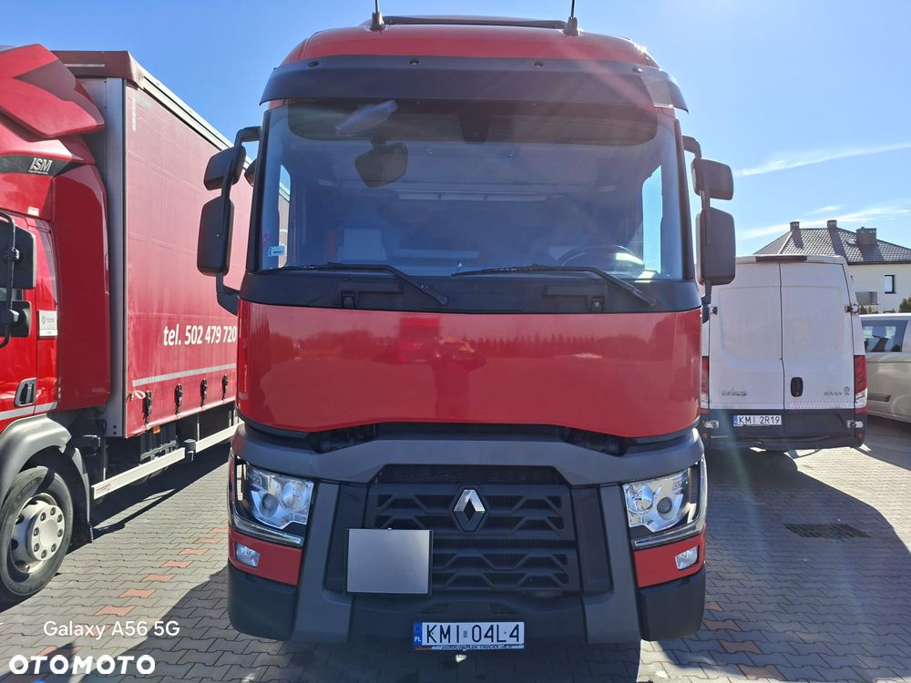 Renault T - 8
