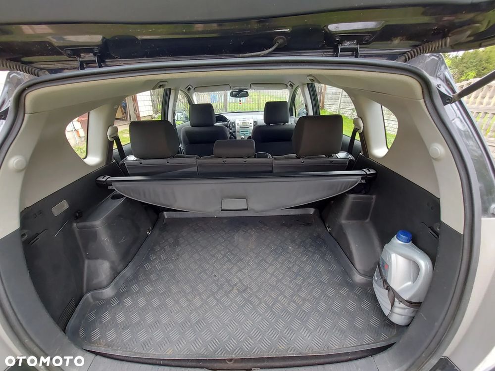 Toyota Corolla Verso 2.0 D-4D - 8
