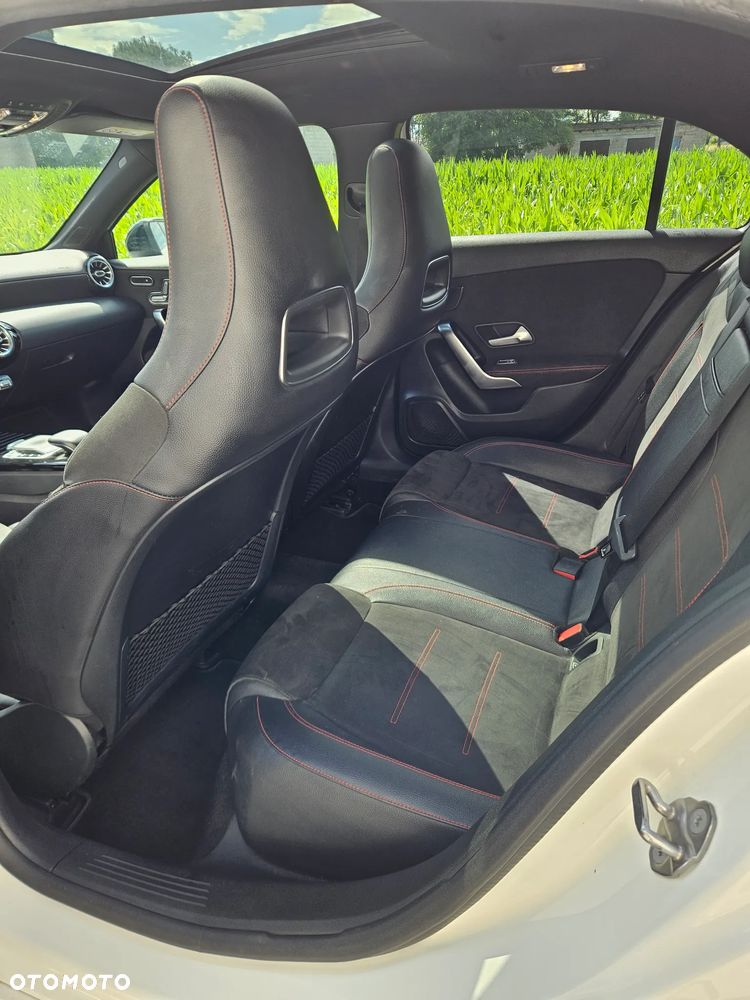 Mercedes-Benz Klasa A 180 7G-DCT AMG Line - 7
