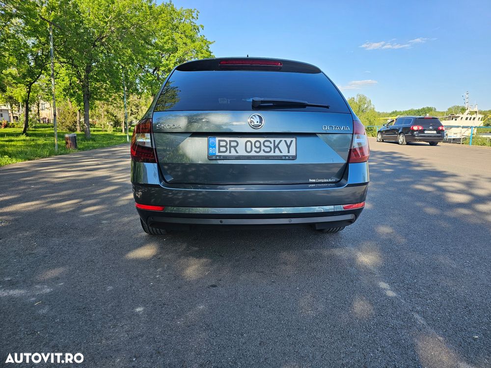 Skoda Octavia 2.0 TDI Style - 12