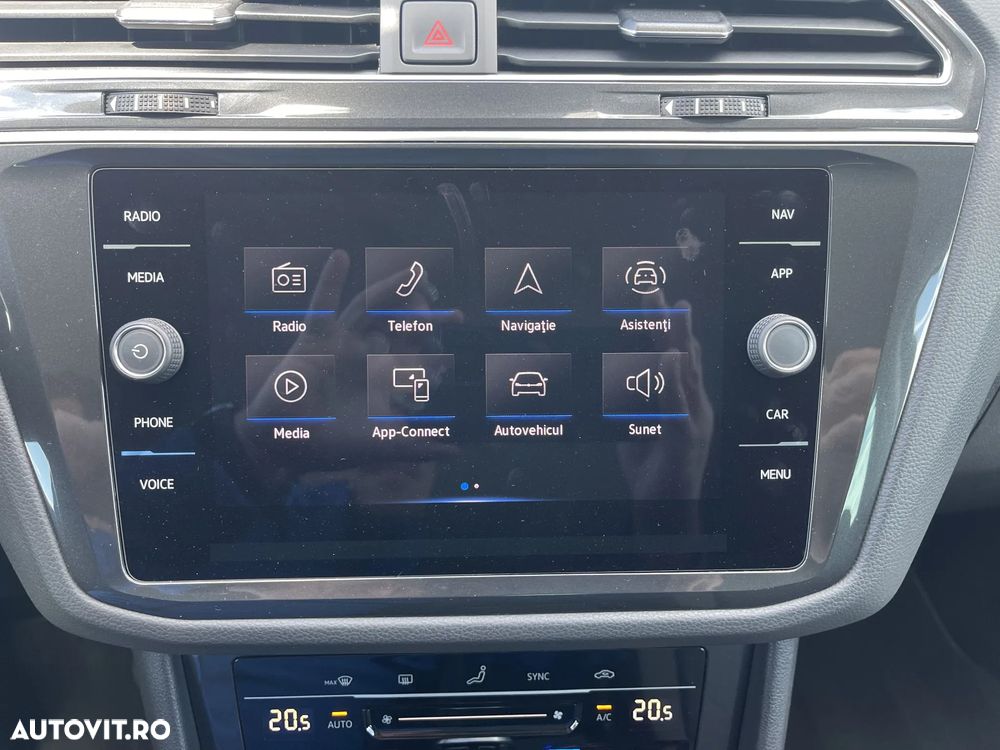 Volkswagen Tiguan - 17