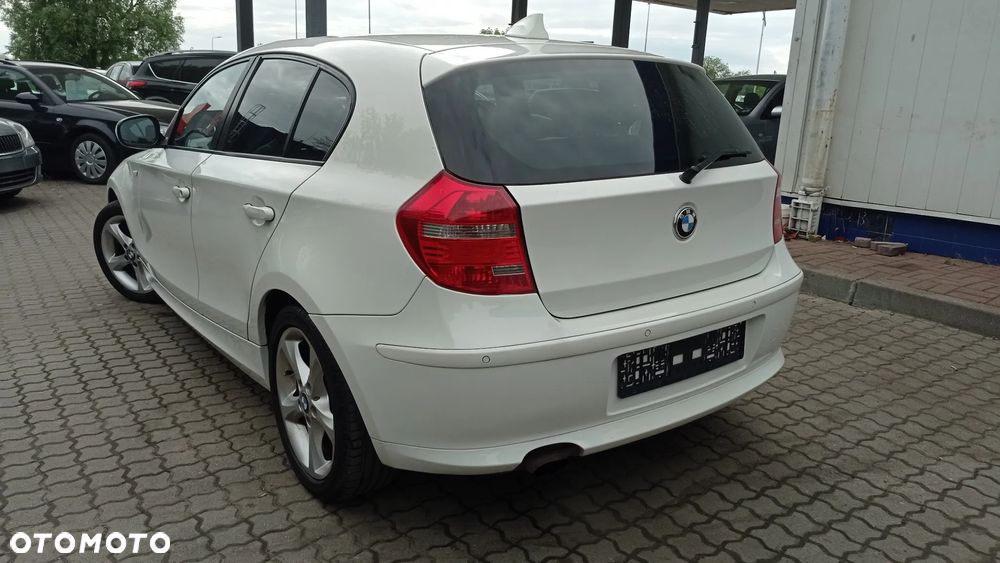 BMW Seria 1 116i - 19