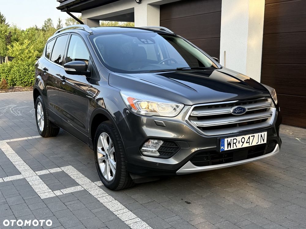 Ford Kuga 1.5 EcoBoost 2x4 ST-Line - 11