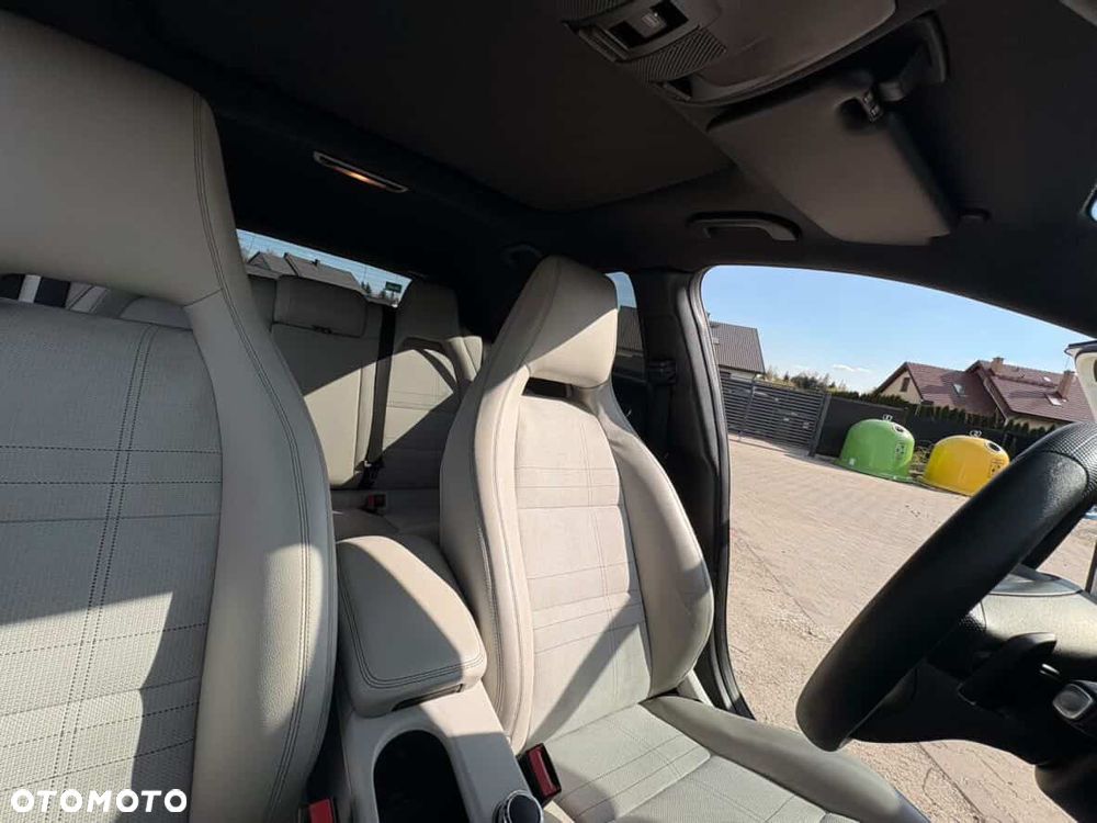 Mercedes-Benz Klasa A 180 CDI (BlueEFFICIENCY) 7G-DCT - 4