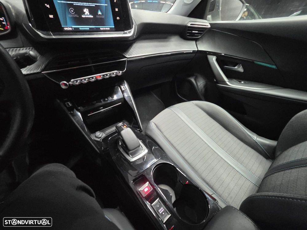 Peugeot e-2008 Allure Pack - 24