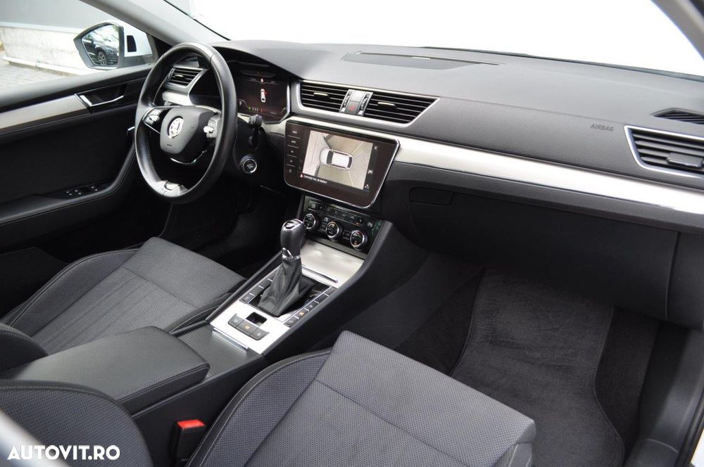 Skoda Superb 2.0 TDI DSG Style - 18