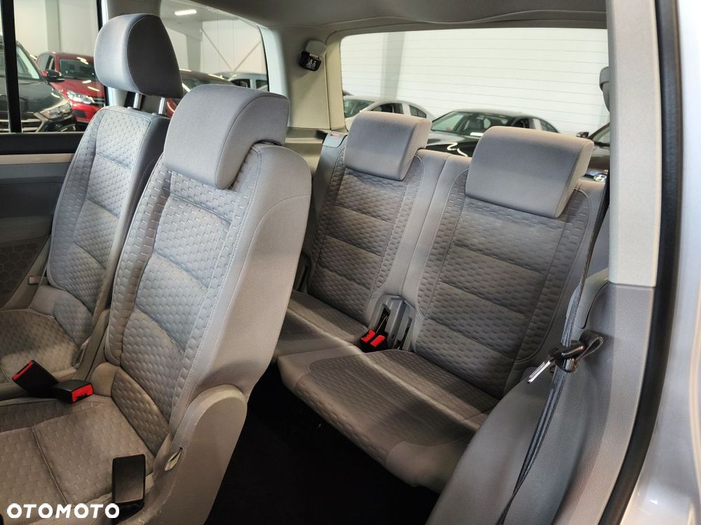 Volkswagen Touran 1.6 Freestyle - 10