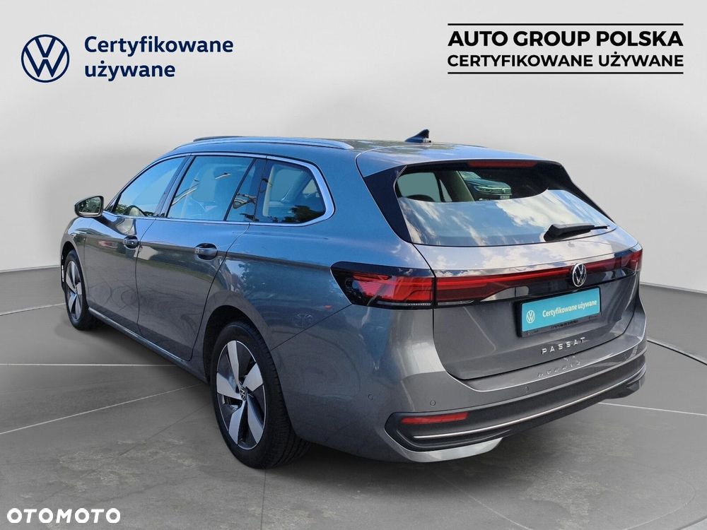 Volkswagen Passat Variant 2.0 TDI SCR Business DSG - 3