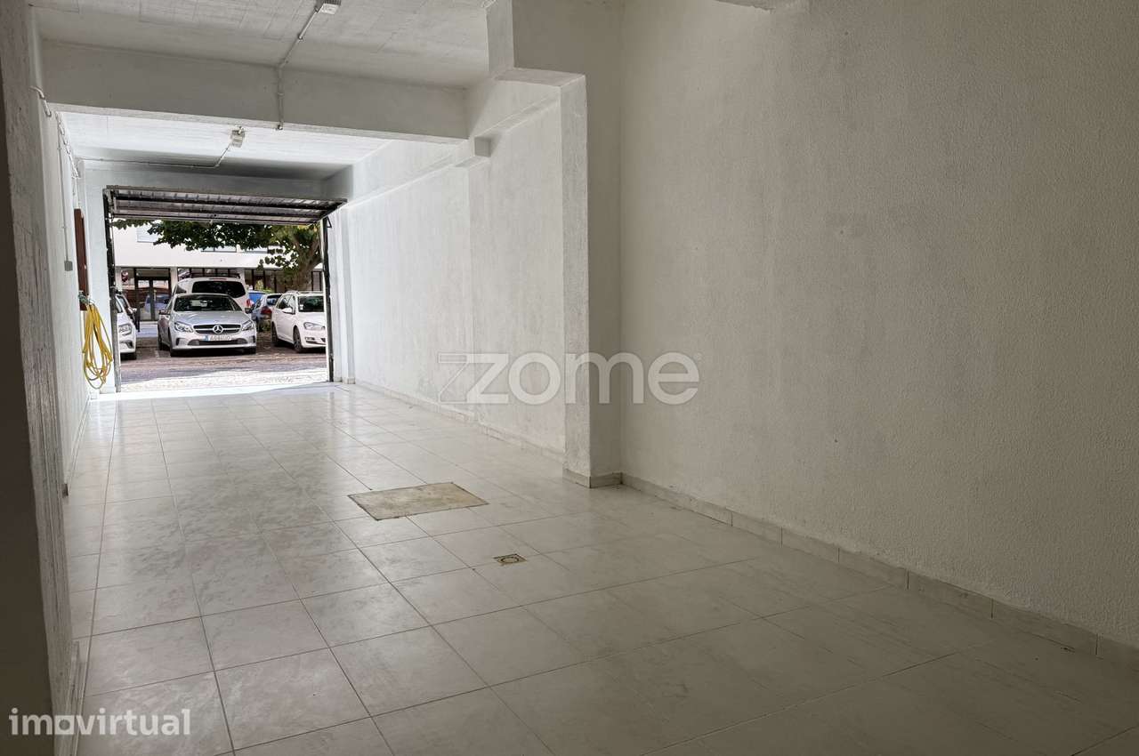 Garagem Monte Abraão - Grande imagem: 3/17