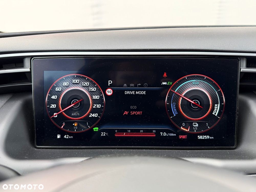 Hyundai Tucson 1.6 T-GDi HEV Executive 2WD - 18