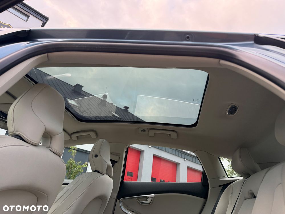 Volvo V40 T5 Geartronic Summum - 27