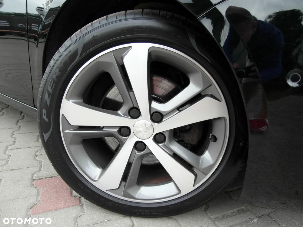 Peugeot 308 BlueHDi FAP 150 Stop & Start Allure - 27