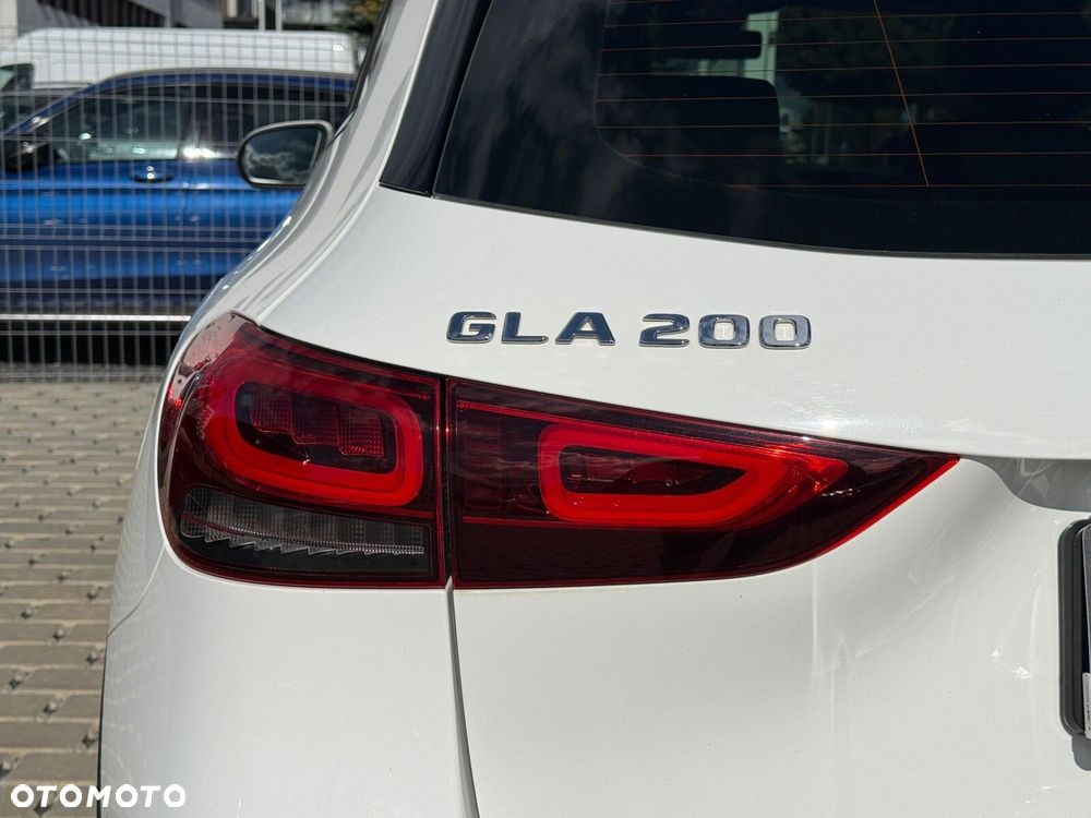 Mercedes-Benz GLA 200 Progressive - 13