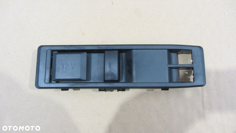 BMW IX I20 PANEL OBSŁUGI PRZEŁĄCZNIK BAGAŻNIKA OPARCIA FOTELI 9873813 - 2