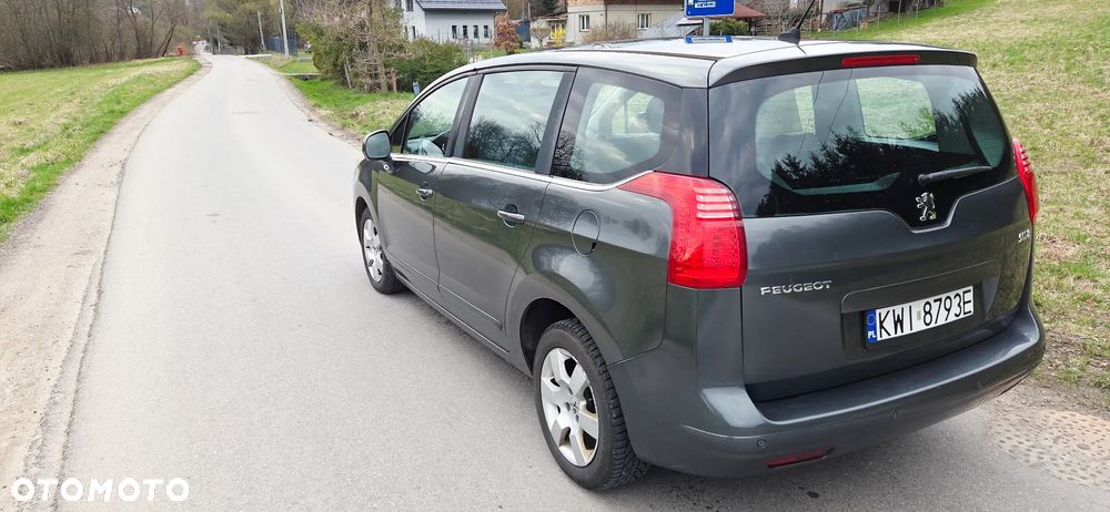 Peugeot 5008 HDI 150 Allure - 23