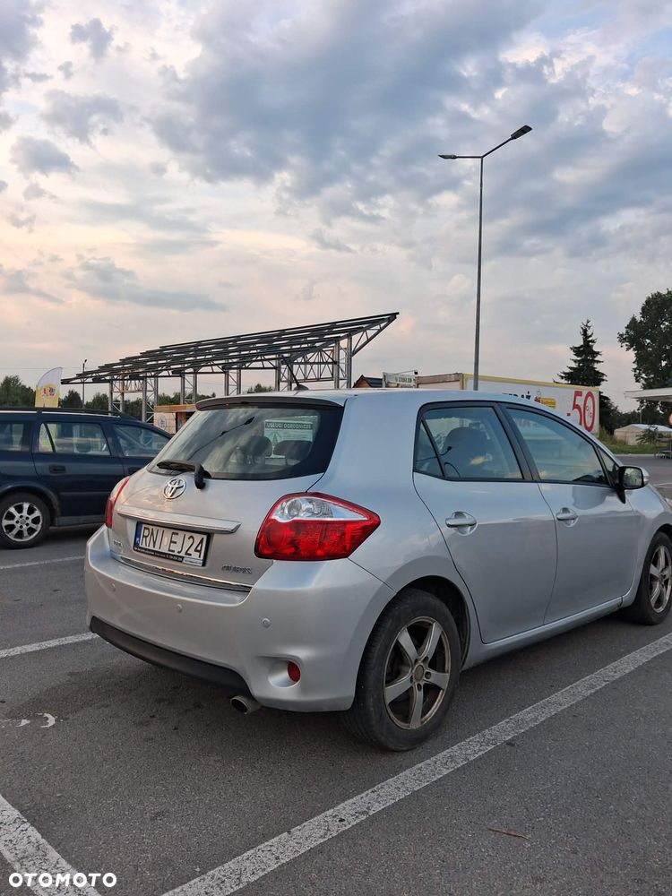 Toyota Auris 1.6 Premium - 5