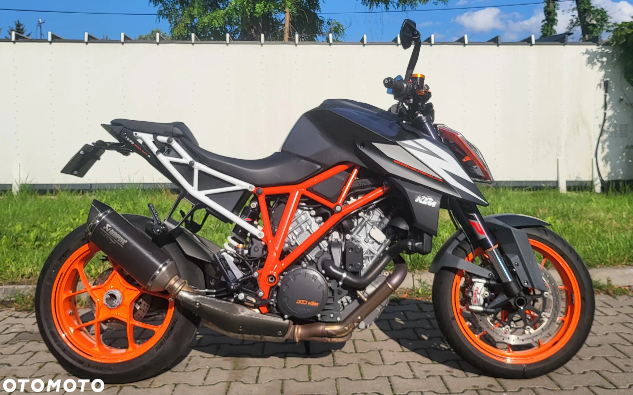 KTM Super Duke - 10