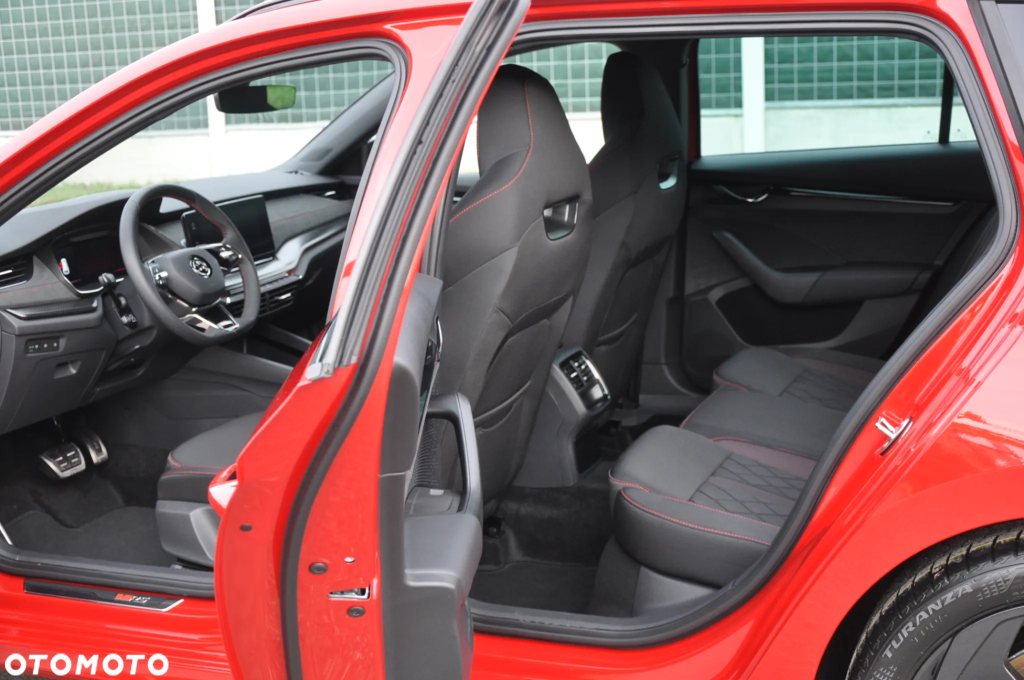 Skoda Octavia 2.0 TSI RS DSG - 11