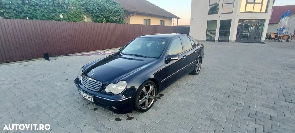 Mercedes-Benz C - 1