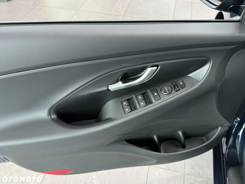 Hyundai i30 1.6 T-GDI Modern DCT - 10