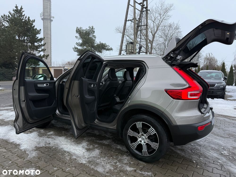 Volvo XC 40 D3 Momentum Pro - 35