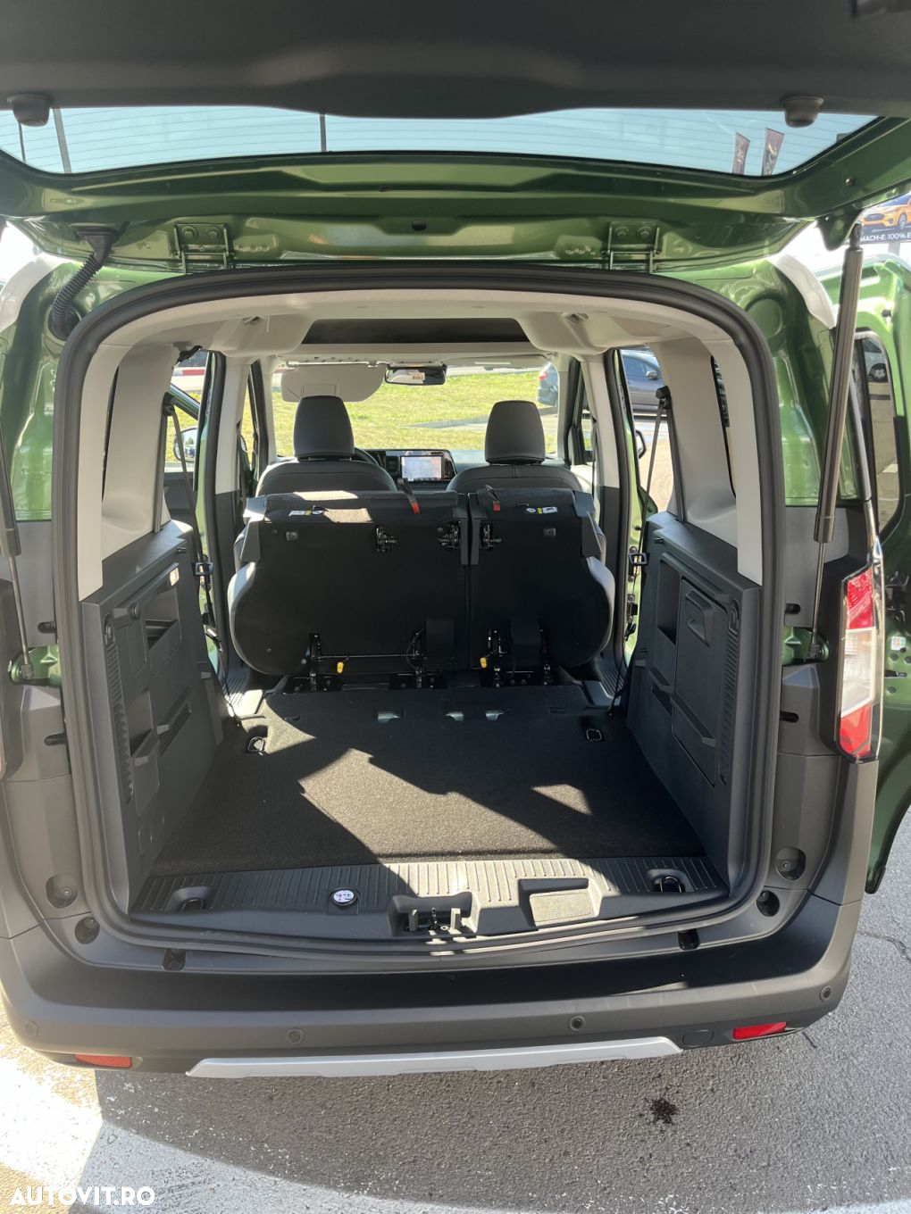 Ford Tourneo Courier - 15