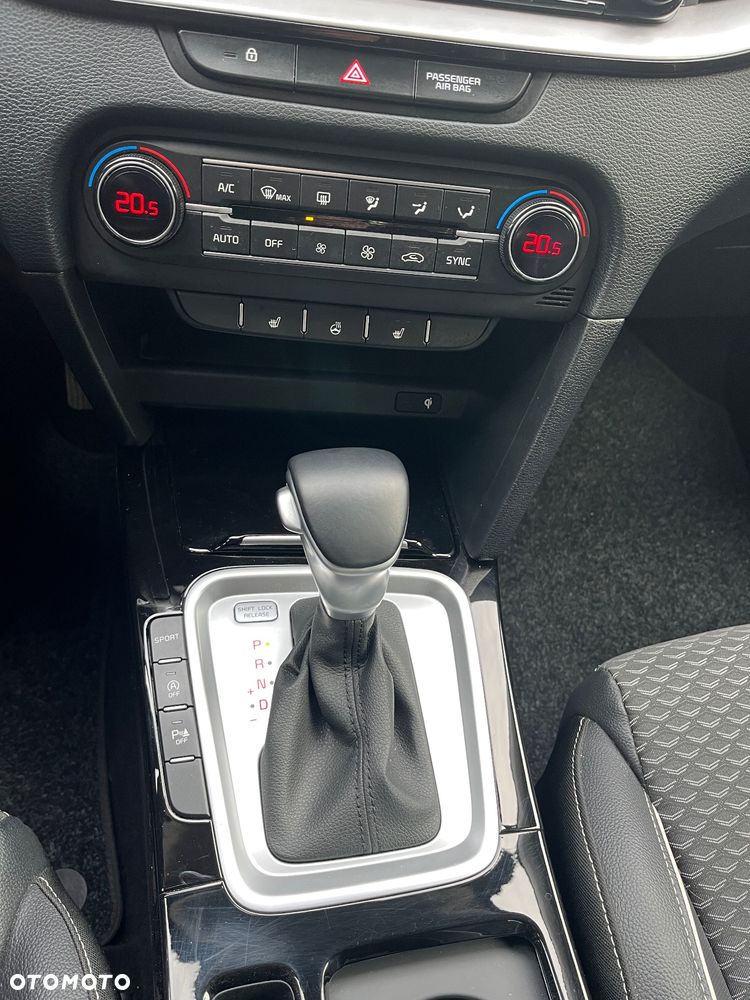 Kia XCeed 1.5 T-GDI Business Line DCT - 21