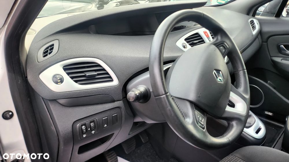 Renault Grand Scenic 1.6 16V 110 Expression - 9