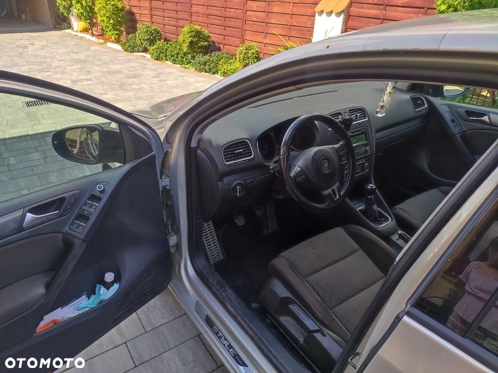 Volkswagen Golf 1.2 TSI Style - 6