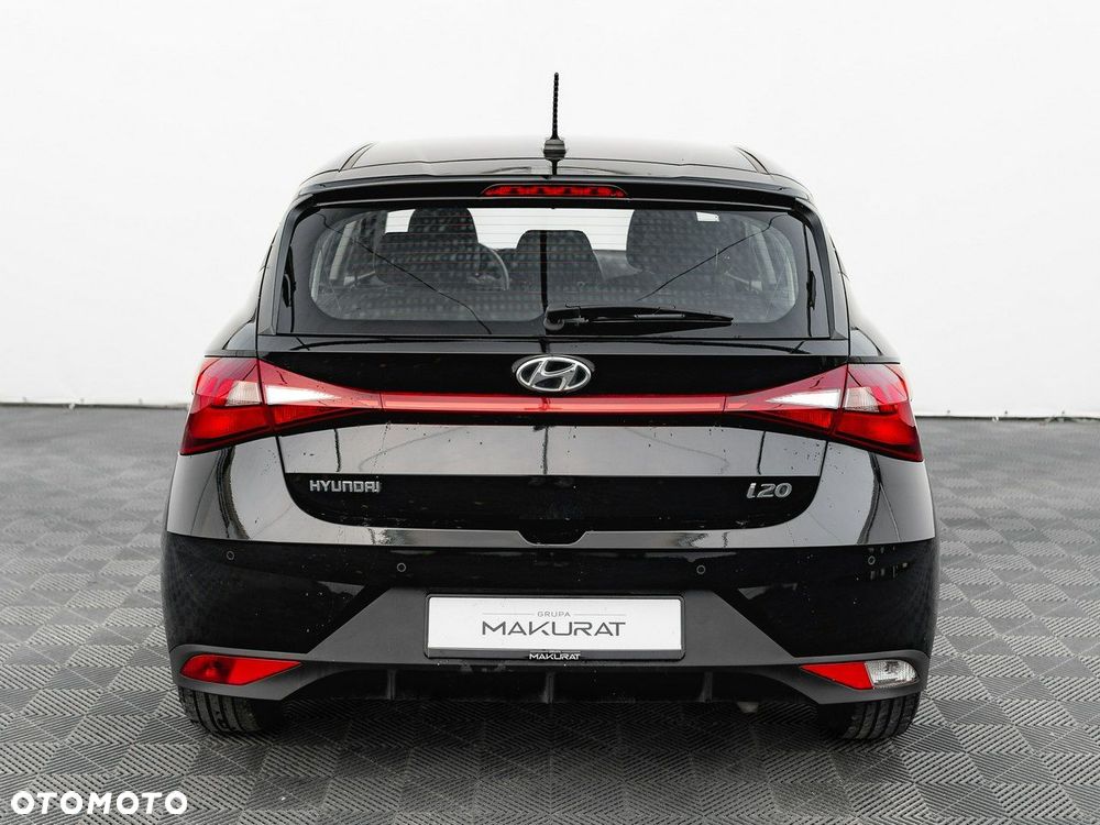 Hyundai i20 1.2 Pure - 11