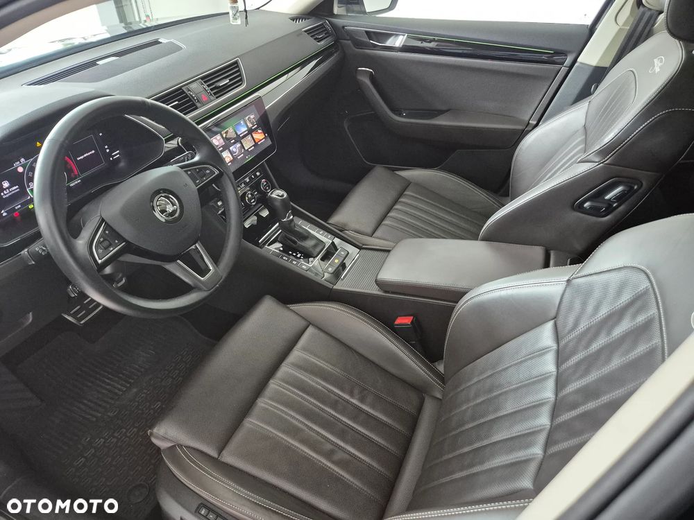 Skoda Superb 2.0 TDI 4x4 L&K DSG - 11