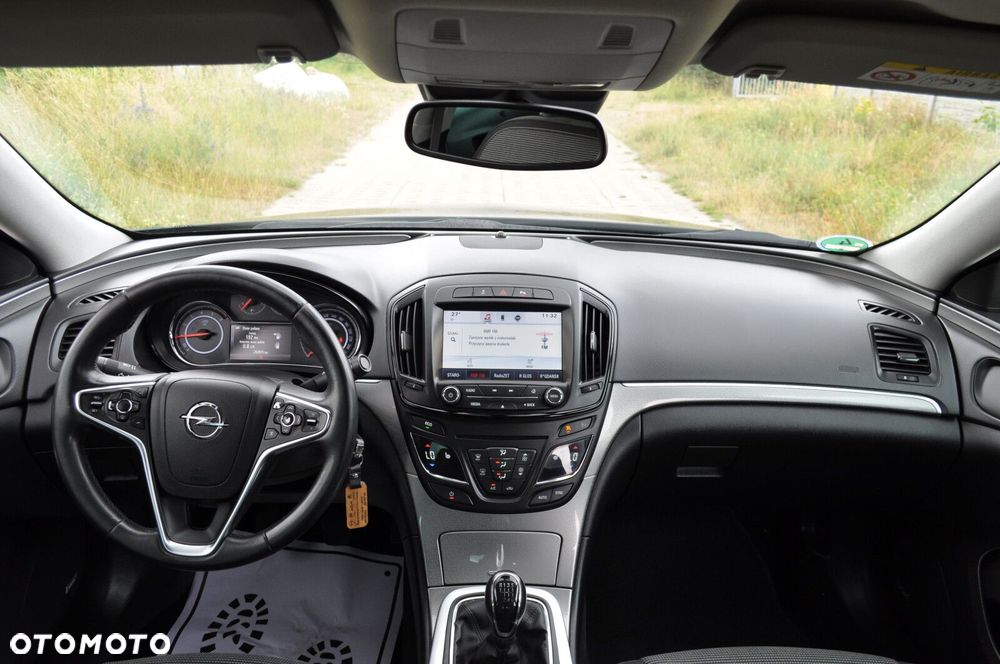 Opel Insignia - 11