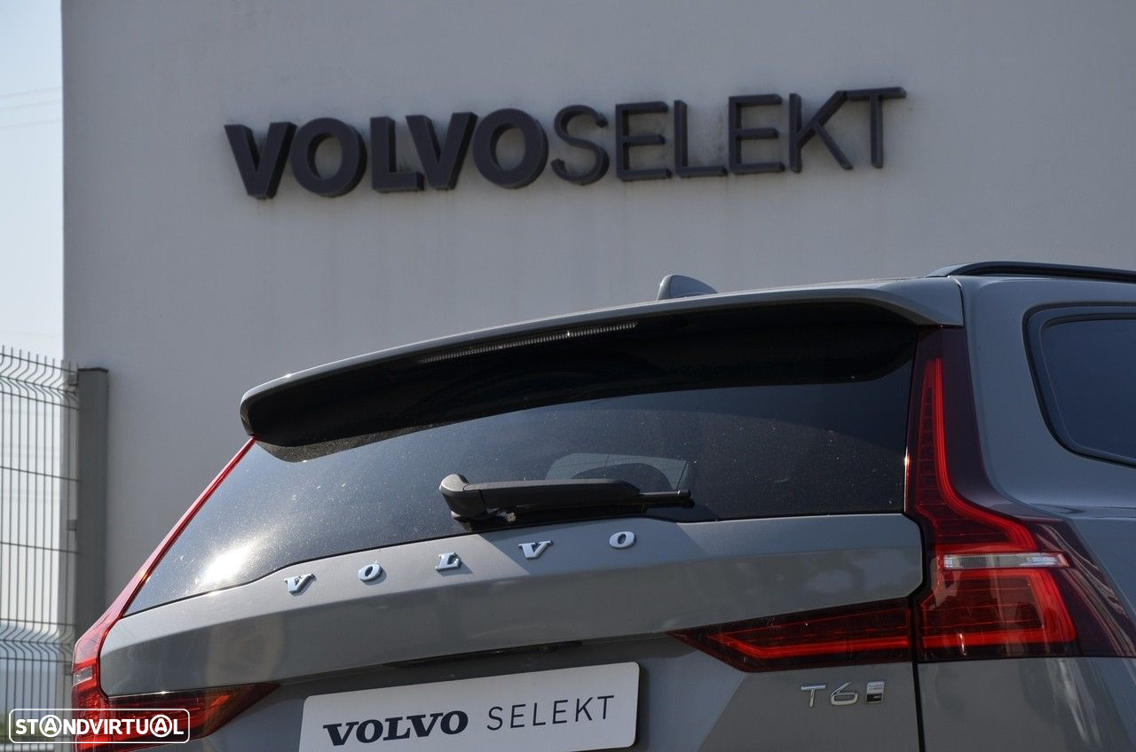 Volvo V60 2.0 T6 AWD TE Plus Dark - 25