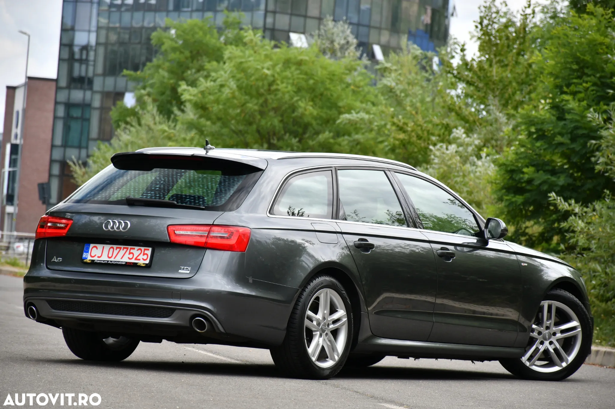 Audi A6 Avant 2.0 TDI Ultra S tronic - 19