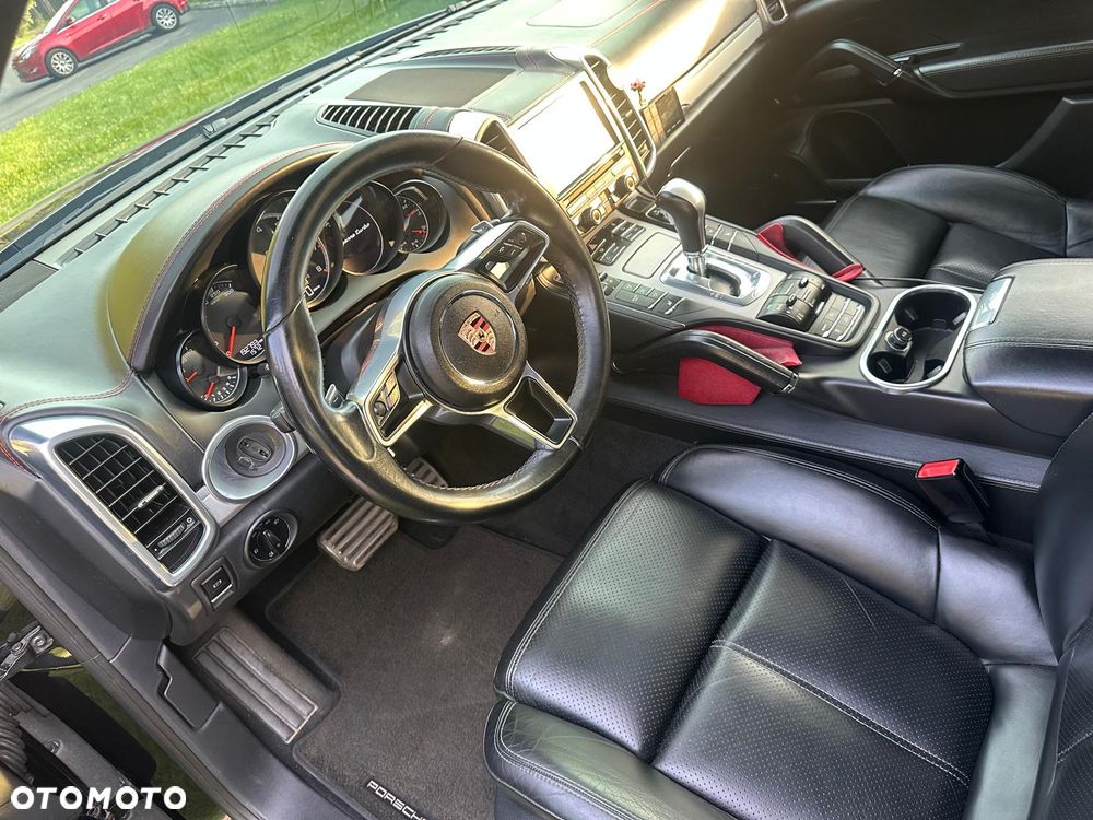 Porsche Cayenne Turbo - 29