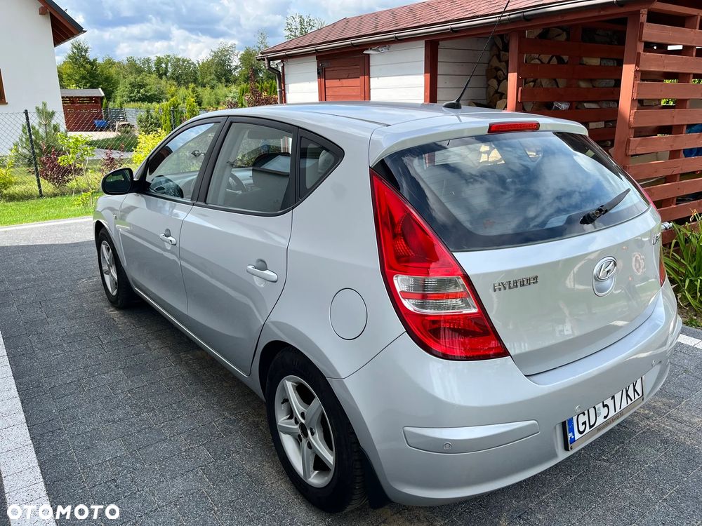 Hyundai i30 1.4 Comfort - 11