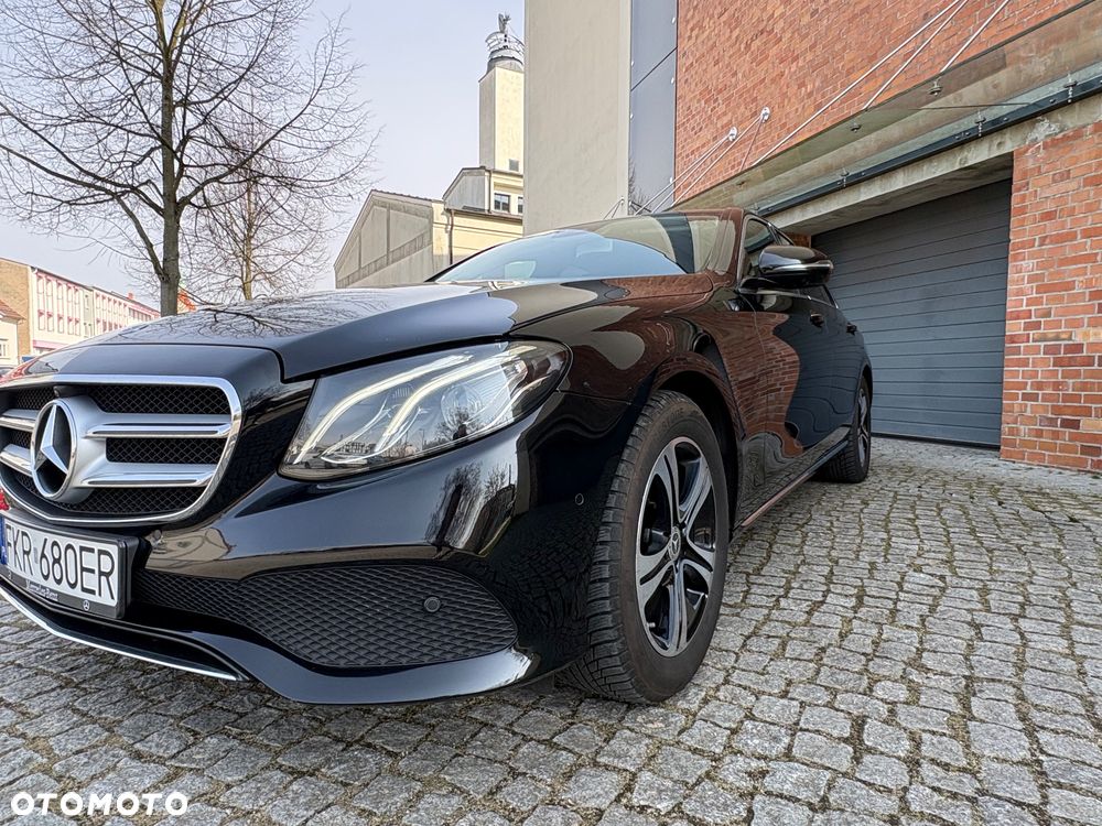 Mercedes-Benz Klasa E 200 4Matic 9G-TRONIC Avantgarde - 1