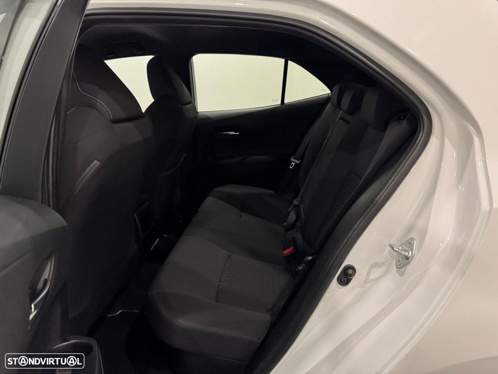 Toyota Corolla 1.8 Hybrid Comfort - 33