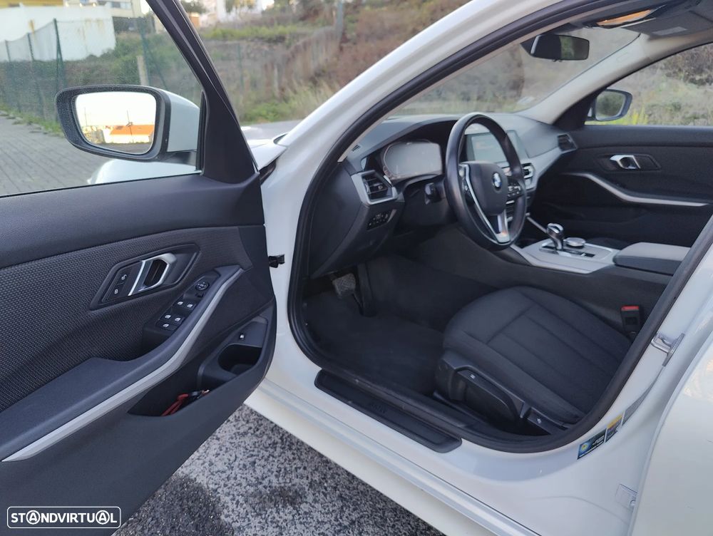 BMW 330 e Corporate Edition Auto - 14