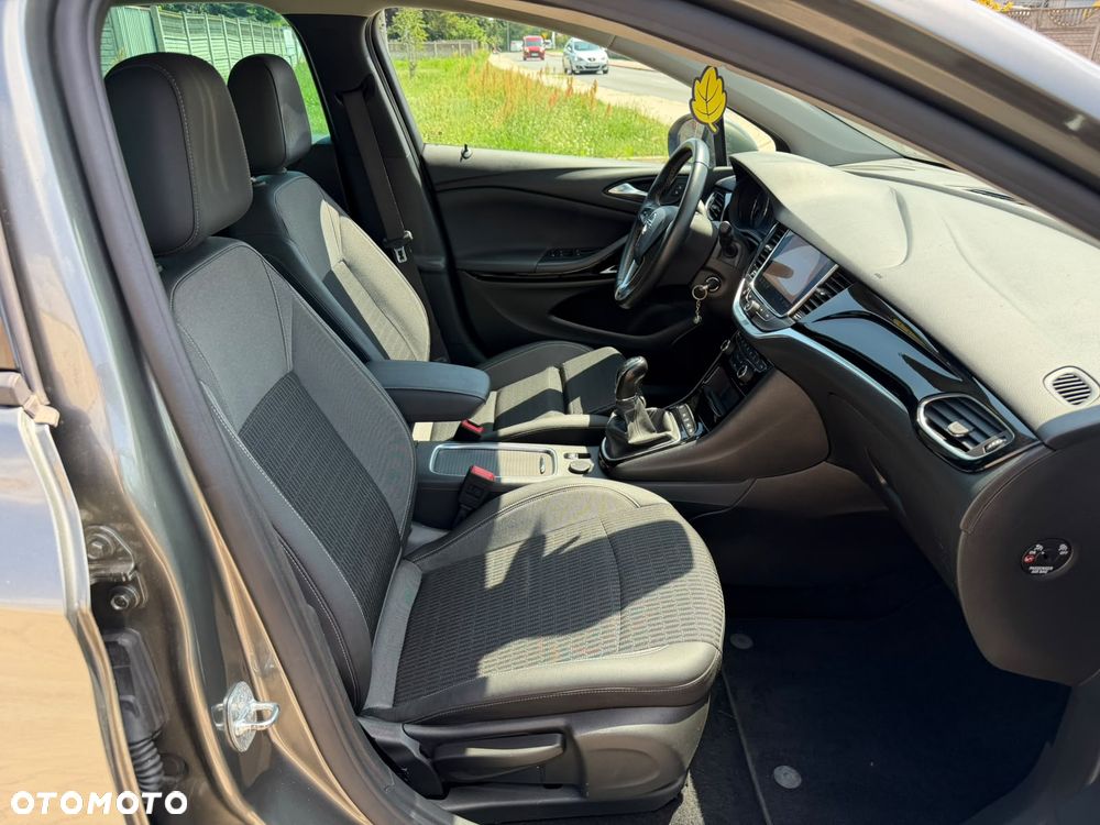 Opel Astra - 34